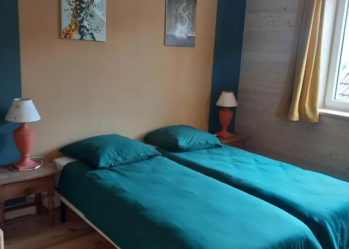 Les Brimbelles Апартаменты *